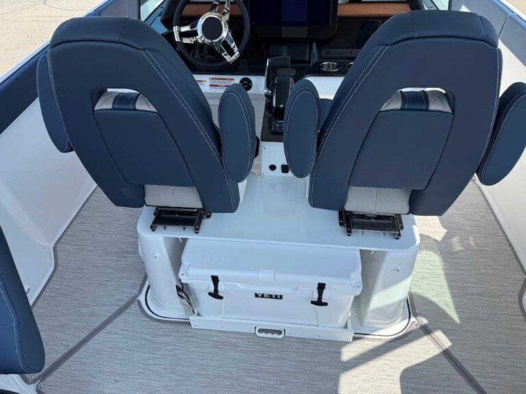 2026 Monterey Elite 27 - Mercury 400 V10!! US-RGFEB182F526 [photo 27]